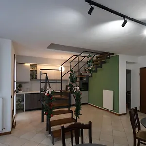 Appartement Relax Tra Il Legno E Il, Plaisance
